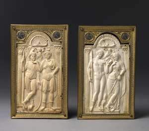 Brescia, Museo di Santa Giulia, Elfenbeintafel: Außer Diana, auf der rechten Tafel rechts, tragen alle Gestalten dieser beiden mythologischen Liebespaare tzangae (5. Jh.).